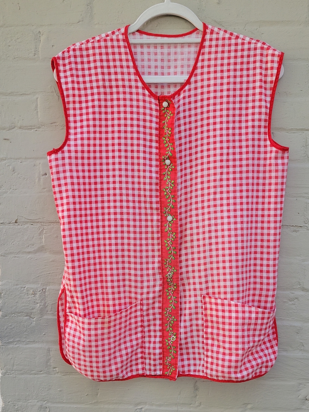Vintage Handmade  Red and White Gingham Snap Front Smock Apron. Lightweight